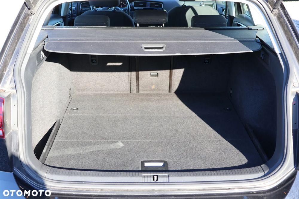 Volkswagen Golf Variant 1.5 eTSI OPF DSG Style - 16