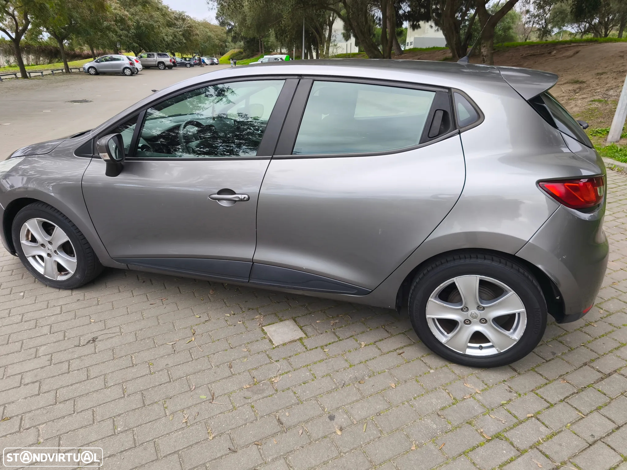 Renault Clio 0.9 TCE Confort - 10