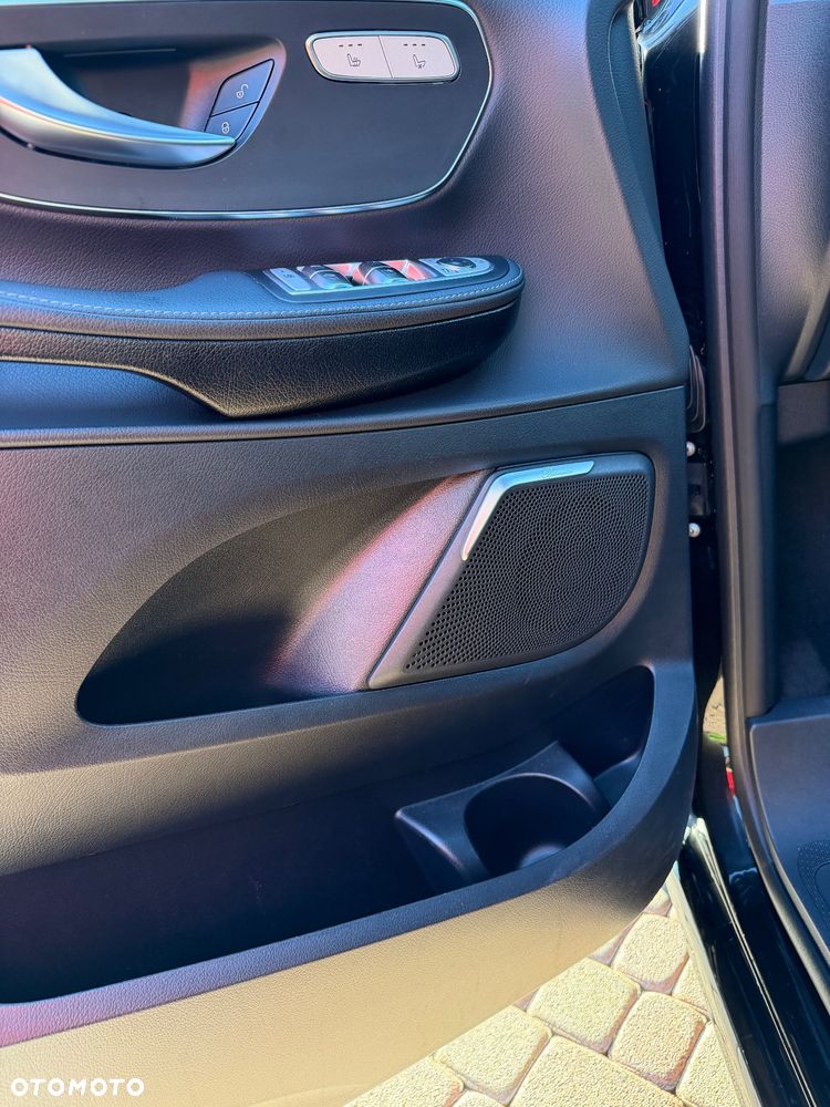 Mercedes-Benz Klasa V 300 d 9G-Tronic - 13