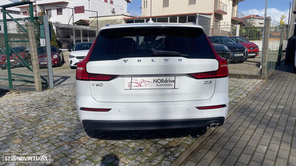 Volvo V60 D3 Momentum Pro - 3