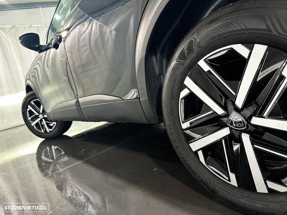 Peugeot 2008 1.2 PureTech Allure Pack - 8