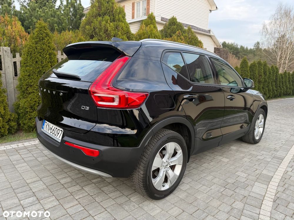 Volvo XC 40 D3 AWD Momentum Pro - 11