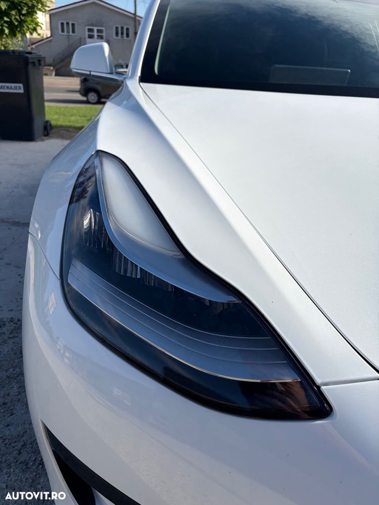 Tesla Model 3 - 19