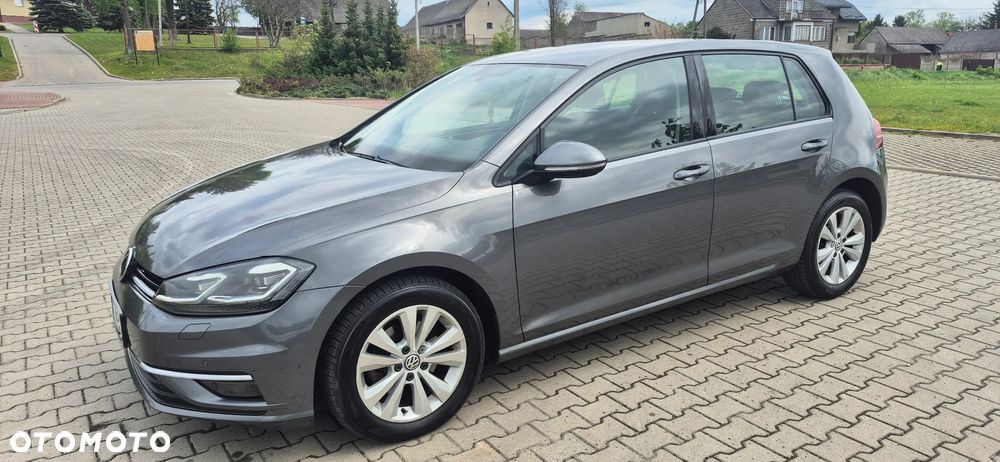 Volkswagen Golf - 23