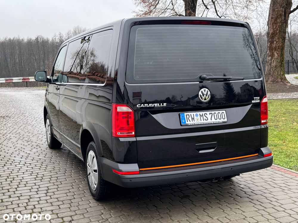 Volkswagen Multivan - 31