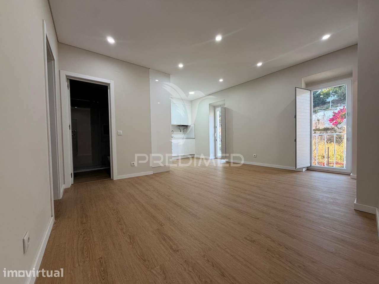 Apartamento T2/T4 Totalmente renovado em Palmela - Grande imagem: 3/40