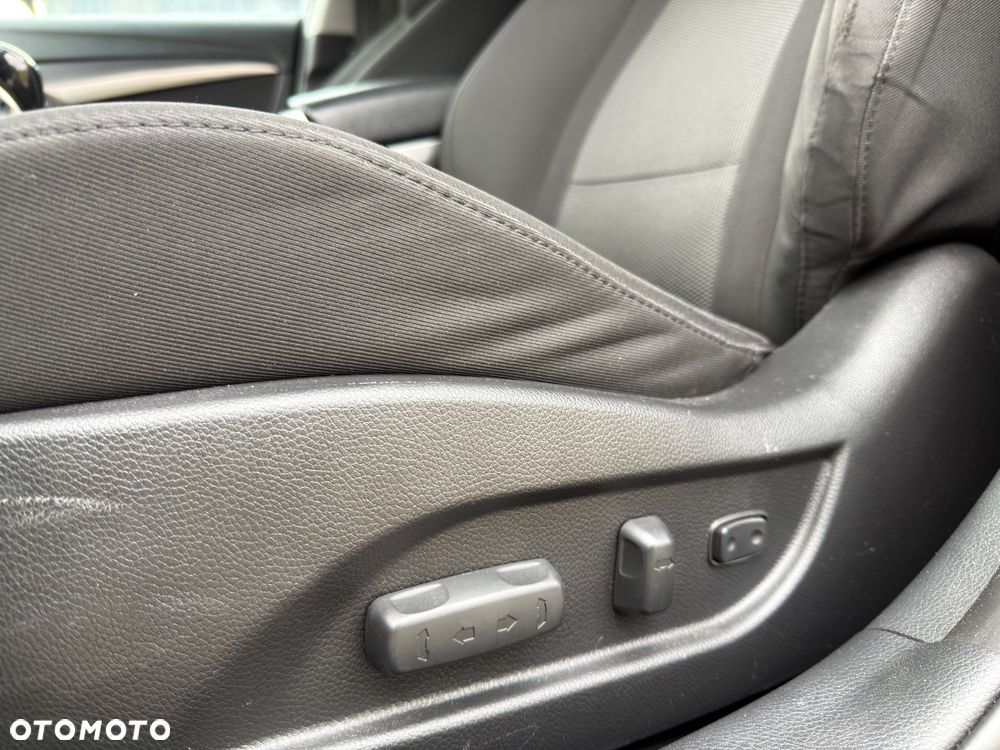 Hyundai i40 1.7 CRDi Comfort + - 19