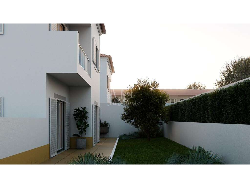 Moradia de Excelência com acabamentos Premium em Zona Privilegiada - Grande imagem: 2/29