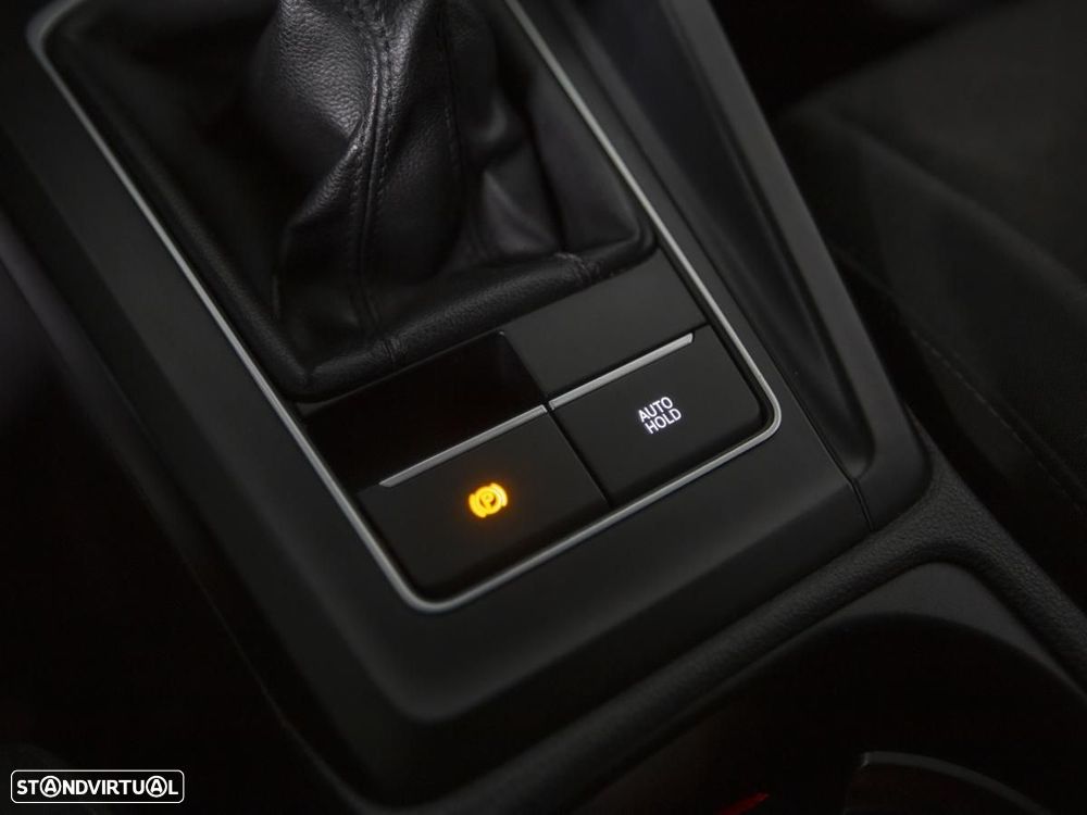 VW Golf Variant 2.0 TDi Life - 28