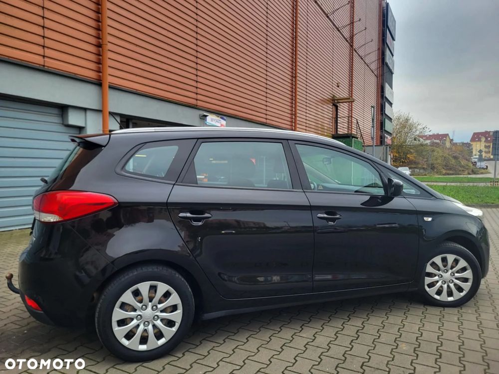 Kia Carens 1.7 CRDi 115 Dream-Team Edition - 17