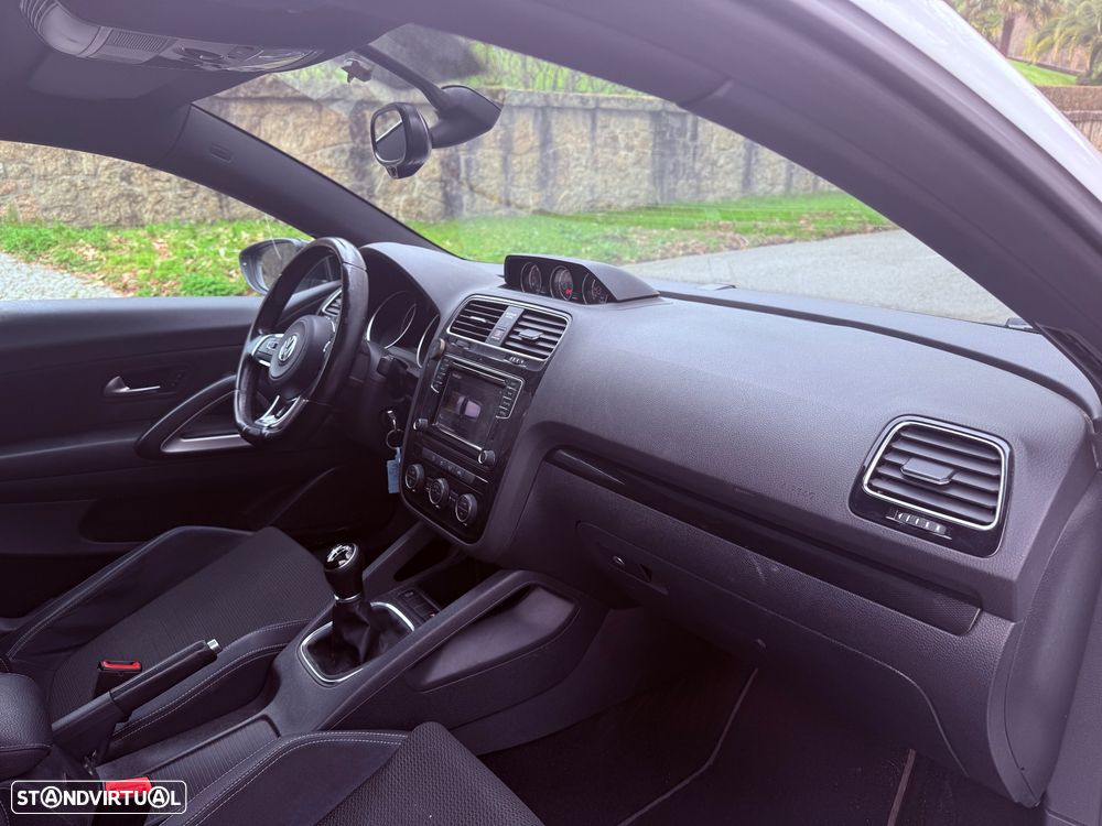 VW Scirocco 2.0 TDI Sport - 14