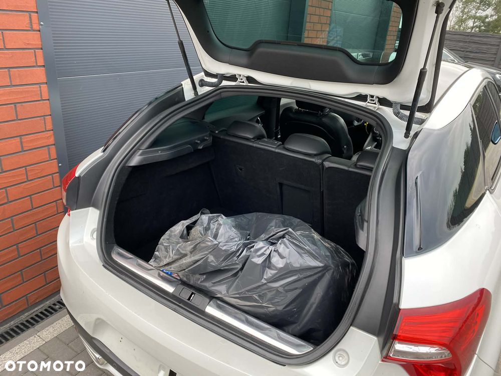 Citroën DS5 HDi 165 SportChic - 25