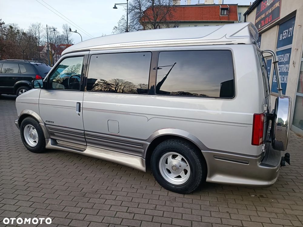 Chevrolet Astro - 4