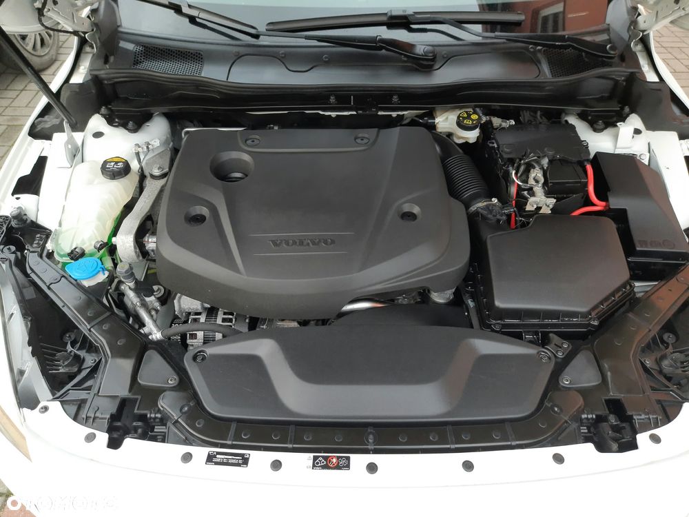 Volvo V40 D2 Geartronic RDesign - 31