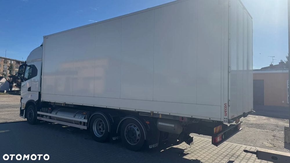 Iveco S-WAY 2LNG - 4