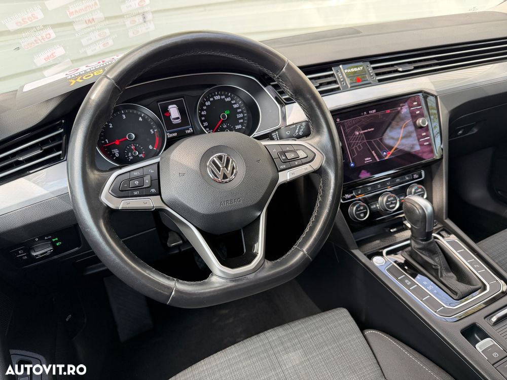 Volkswagen Passat 2.0 TDI DSG Comfortline - 23