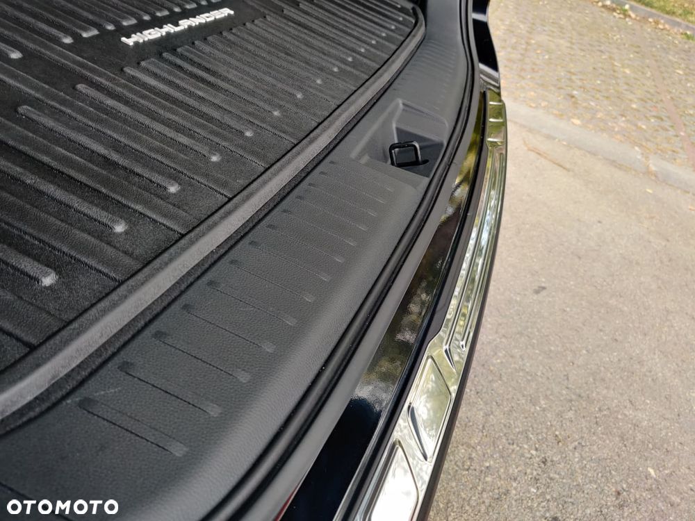 Toyota Highlander 2.5 Hybrid Executive - 31