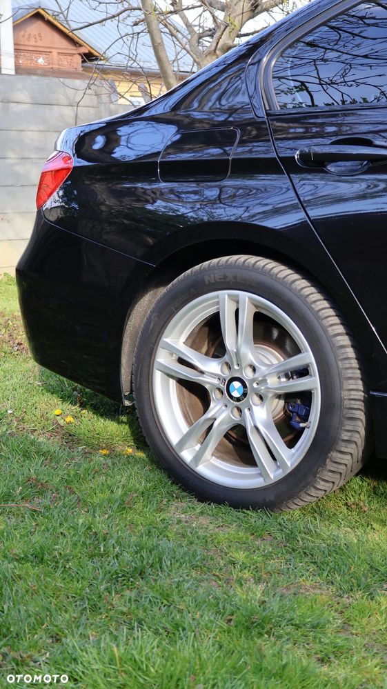 BMW Seria 3 335i xDrive M Sport - 31