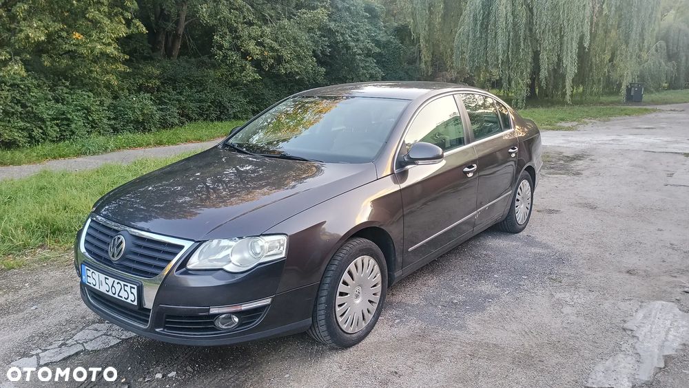 Volkswagen Passat 2.0 FSI Comfortline - 1