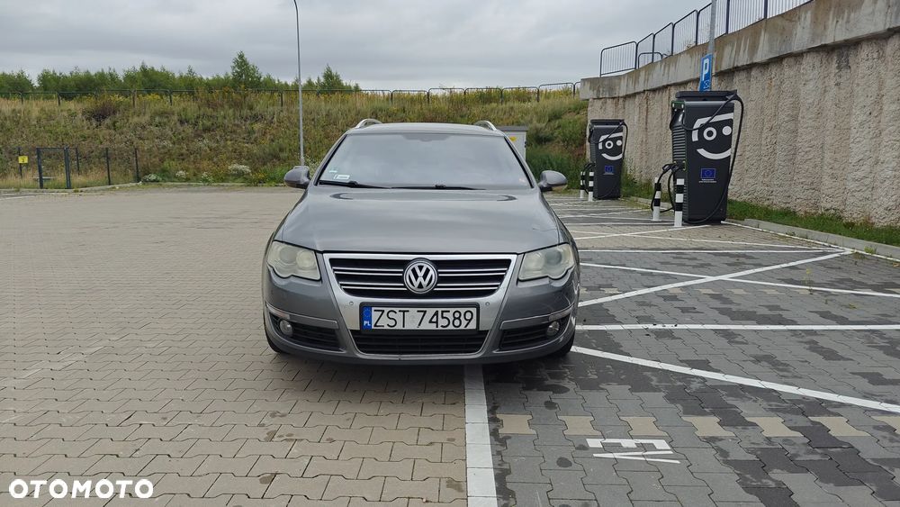 Volkswagen Passat 3.2 V6 FSI 4Mot Sportline DSG - 13