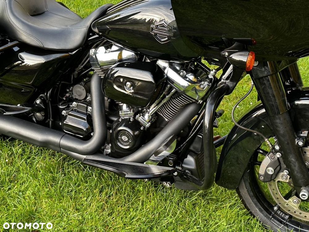 Harley-Davidson Touring Road Glide - 18