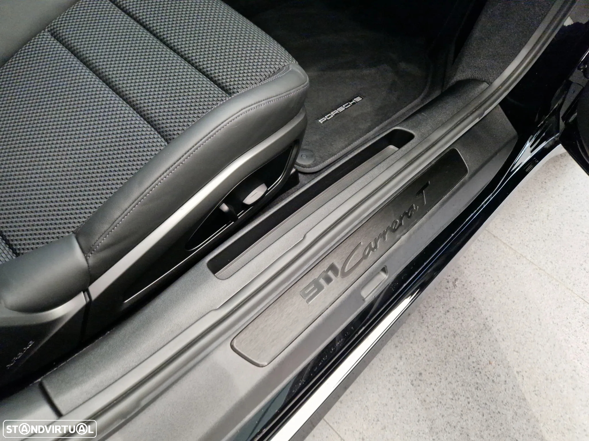 Porsche 911 (992) Carrera T PDK - 37