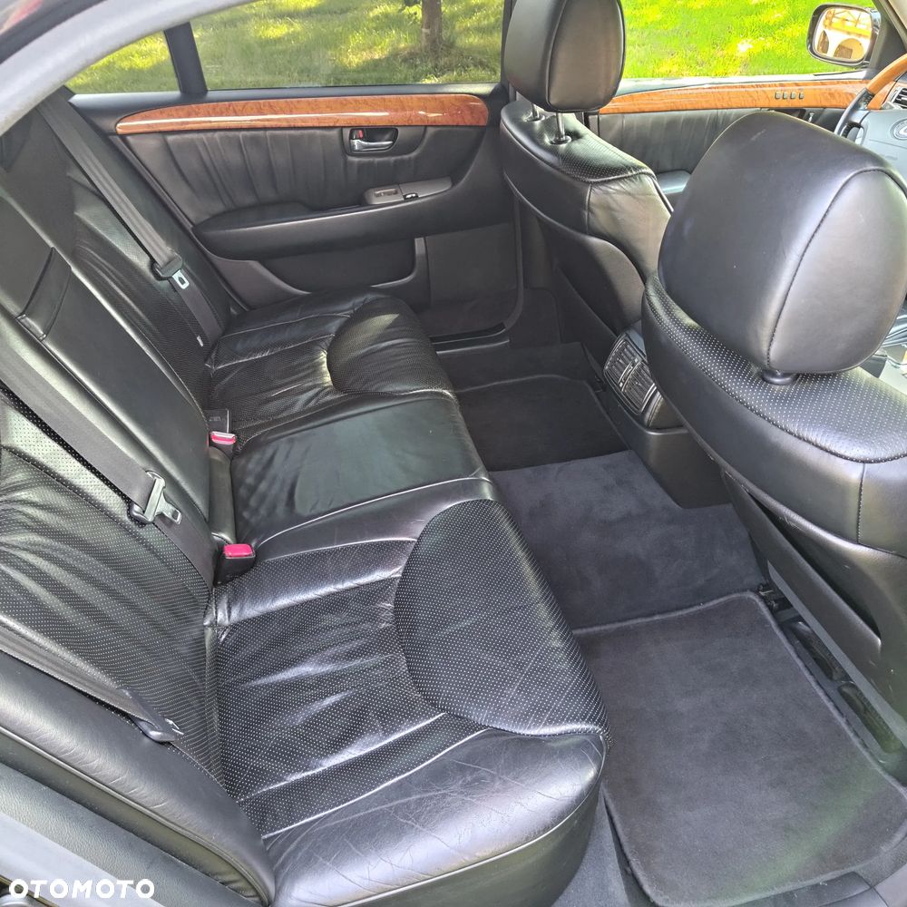 Lexus LS Standard - 24