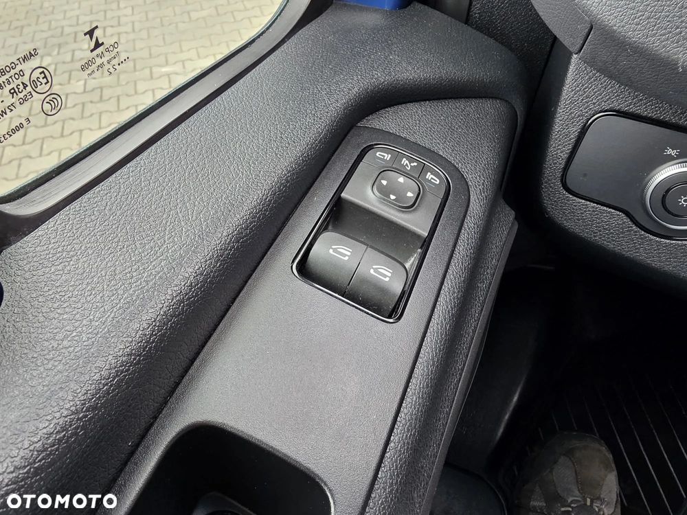 Mercedes-Benz Sprinter - 6