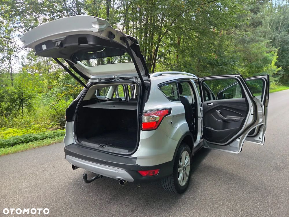 Ford Kuga 1.5 EcoBoost 2x4 Business Edition - 12