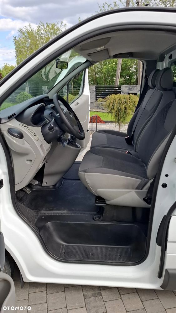 Opel VIVARO - 14