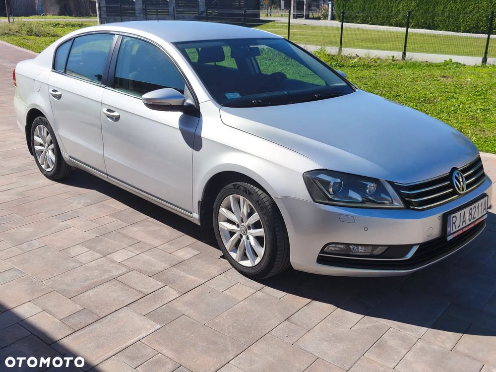 Volkswagen Passat 2.0 TDI Trendline - 12