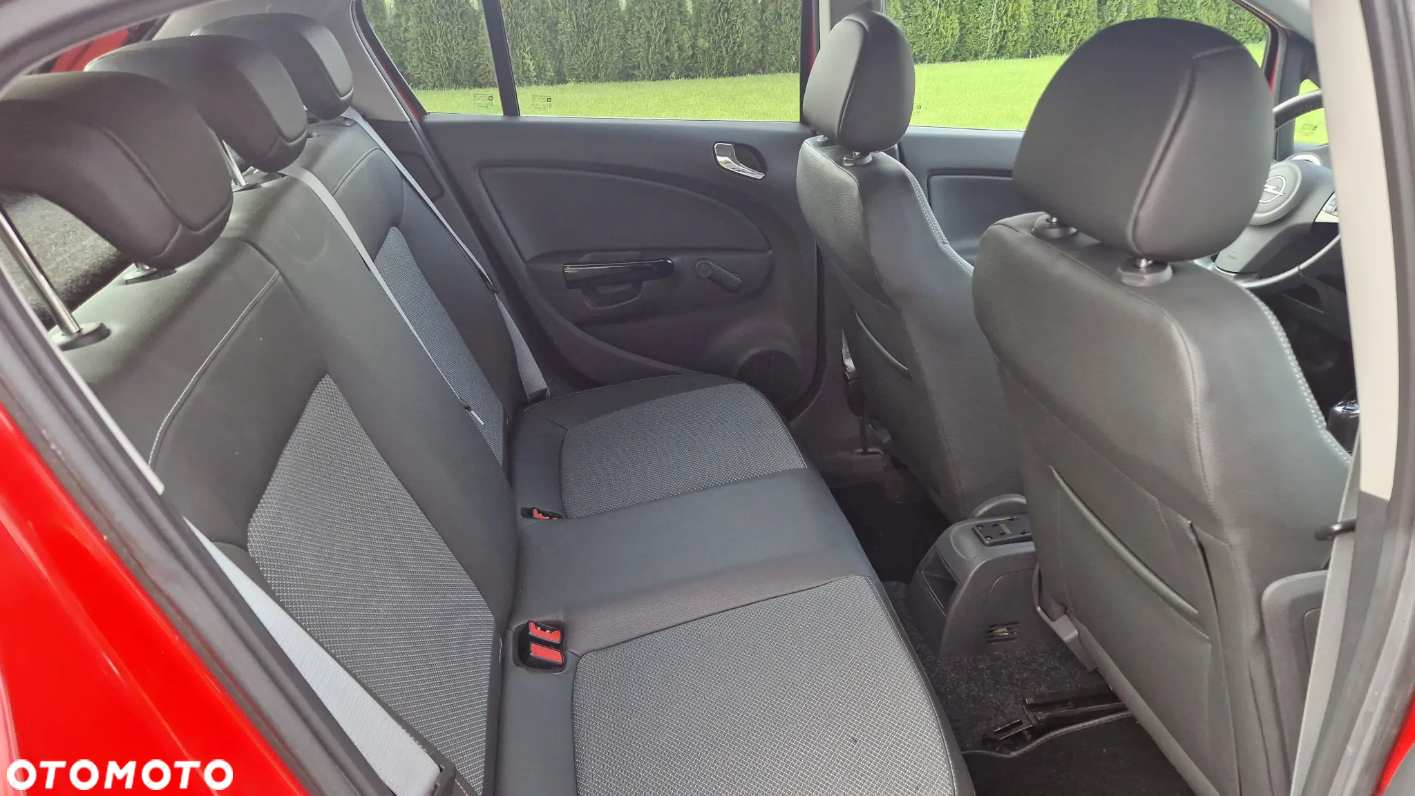 Opel Corsa 1.2 16V Cosmo - 14