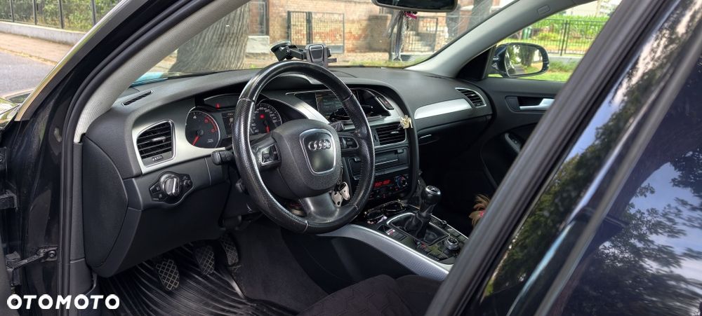 Audi A4 Avant - 8