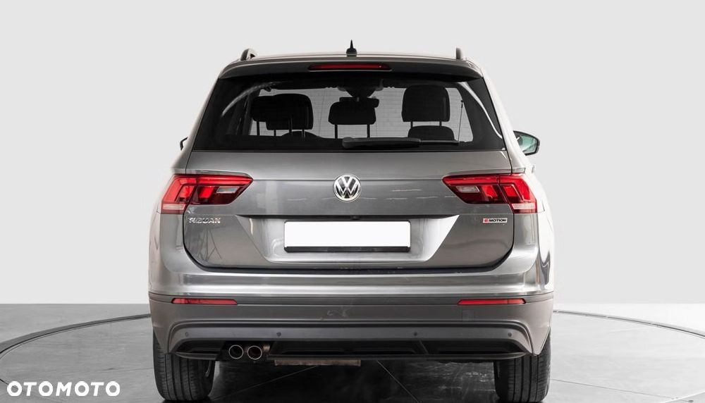 Volkswagen Tiguan 2.0 TDI SCR 4MotION DSG R-Line - 8