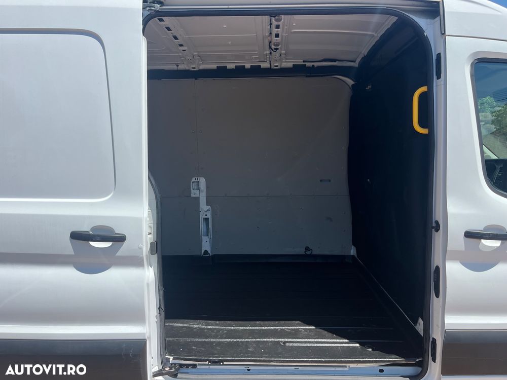 Ford Transit - 12