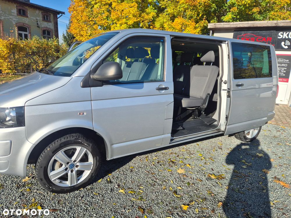 Volkswagen Caravelle - 33