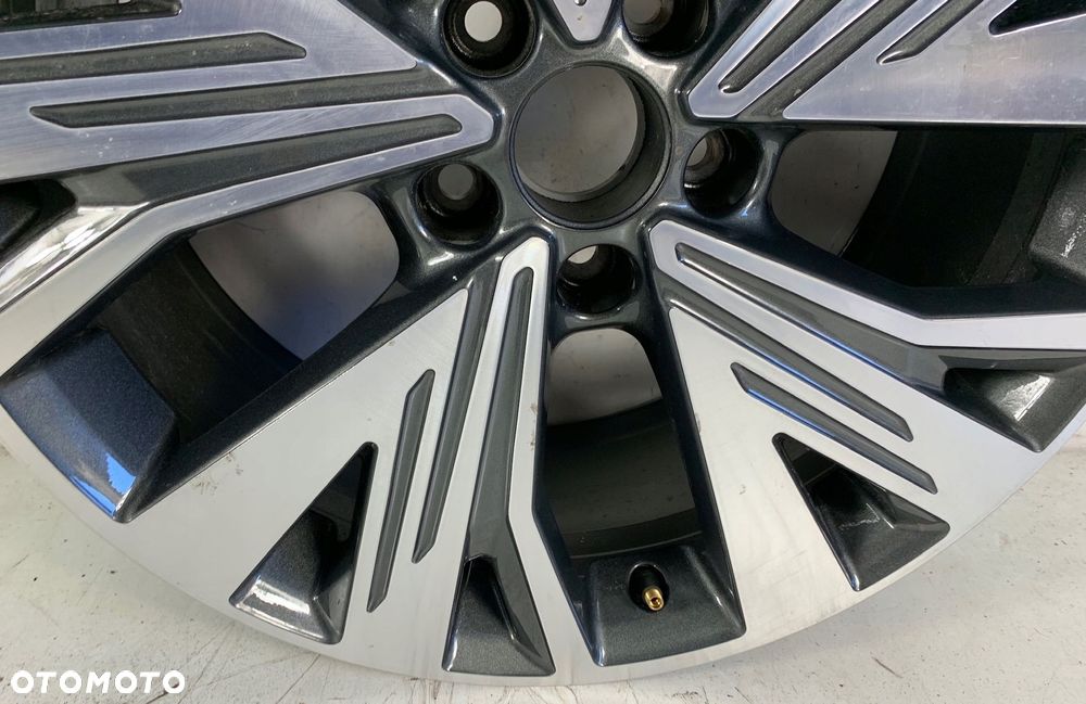 FELGA AUDI Q4 E-TRON 19 CALI 8J ET45 89A601025C - 6