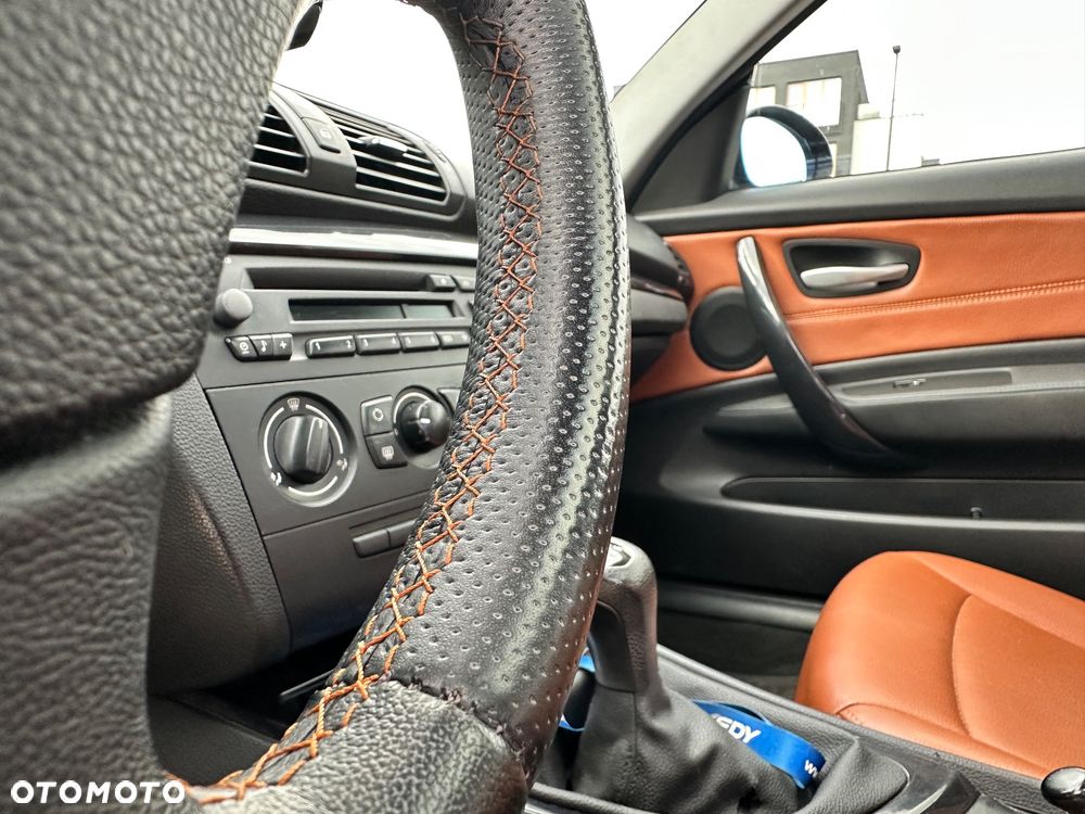 BMW Seria 1 120d - 36