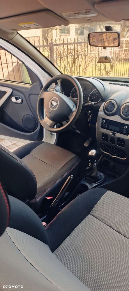 Dacia Duster dCi 110 FAP 4x2 Laureate - 7