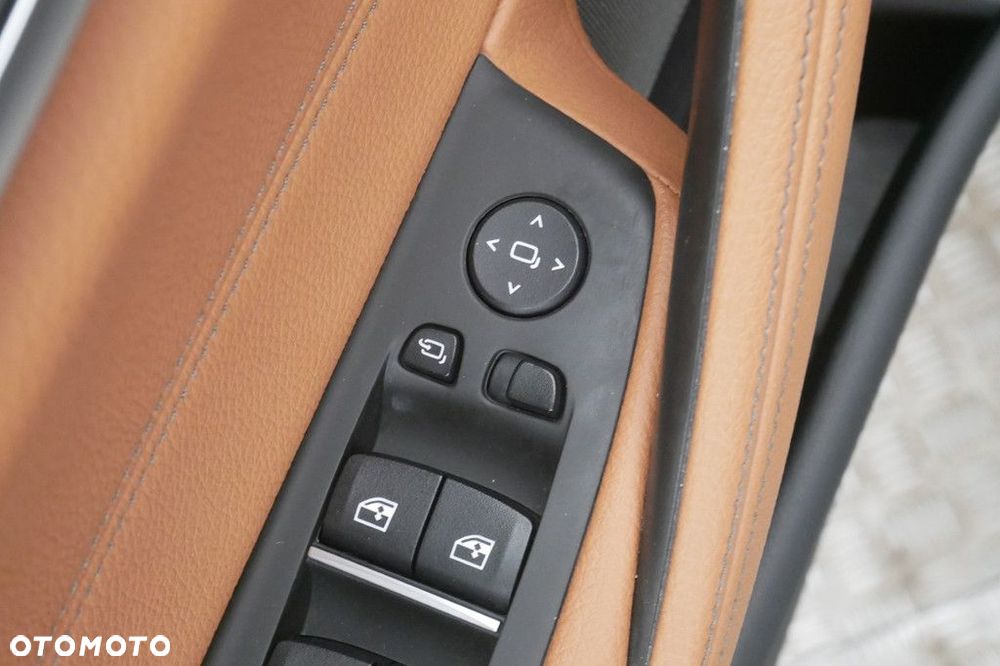 BMW Seria 5 - 38