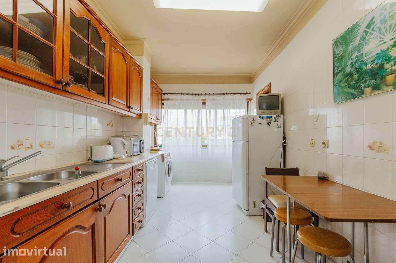 Apartamento T2 em São Domingos de Benfica, Lisboa - Grande imagem: 2/33