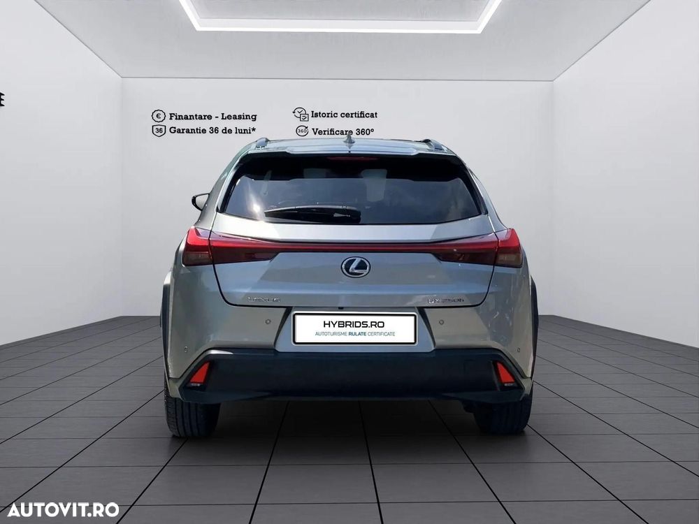 Lexus UX 250h (E-FOUR) Executive Line - 5