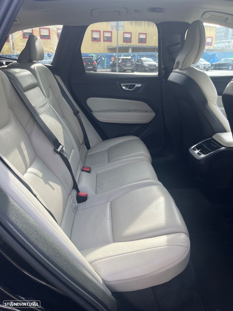 Volvo XC 60 2.0 D4 Inscription AWD Geartronic - 18