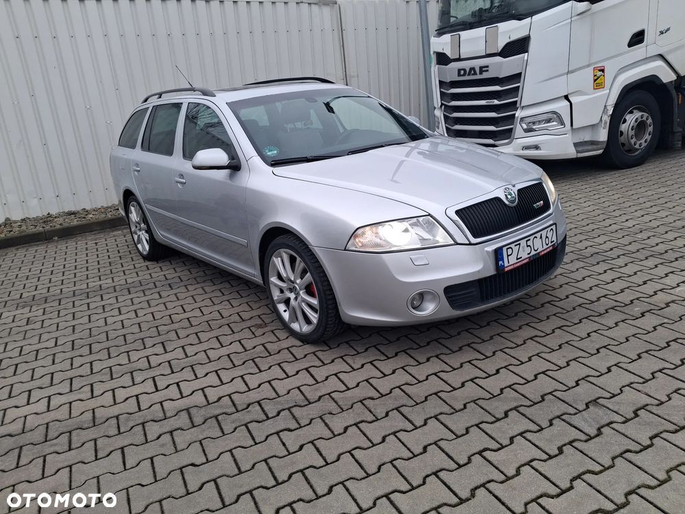 Skoda Octavia 2.0 TDI RS DSG - 1