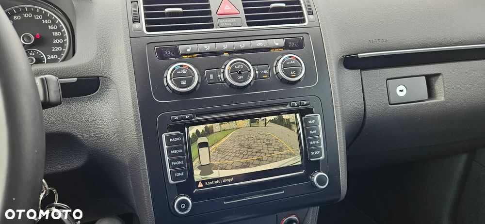 Volkswagen Touran 2.0 TDI DPF Highline DSG - 9