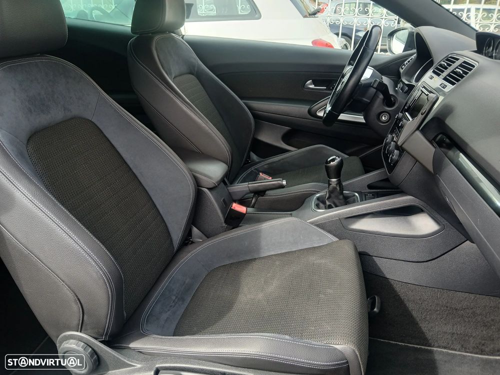 VW Scirocco 2.0 TDI Sport - 22