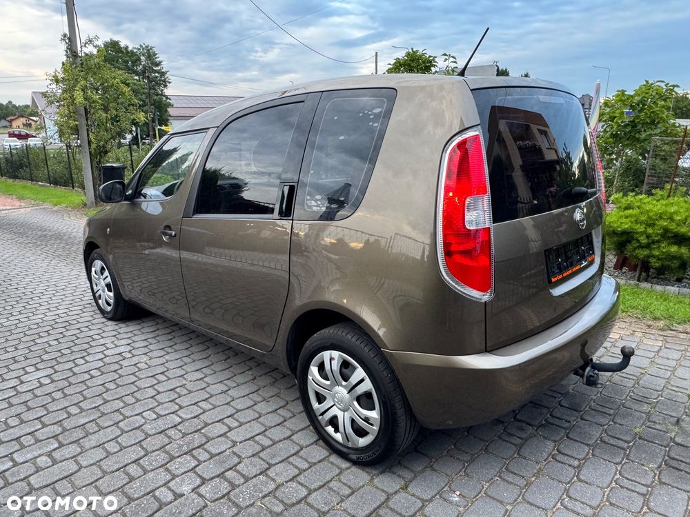 Skoda Roomster 1.4 16V Comfort - 14