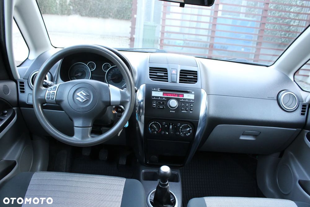 Suzuki SX4 1.6 VVT 4x4 Comfort - 18