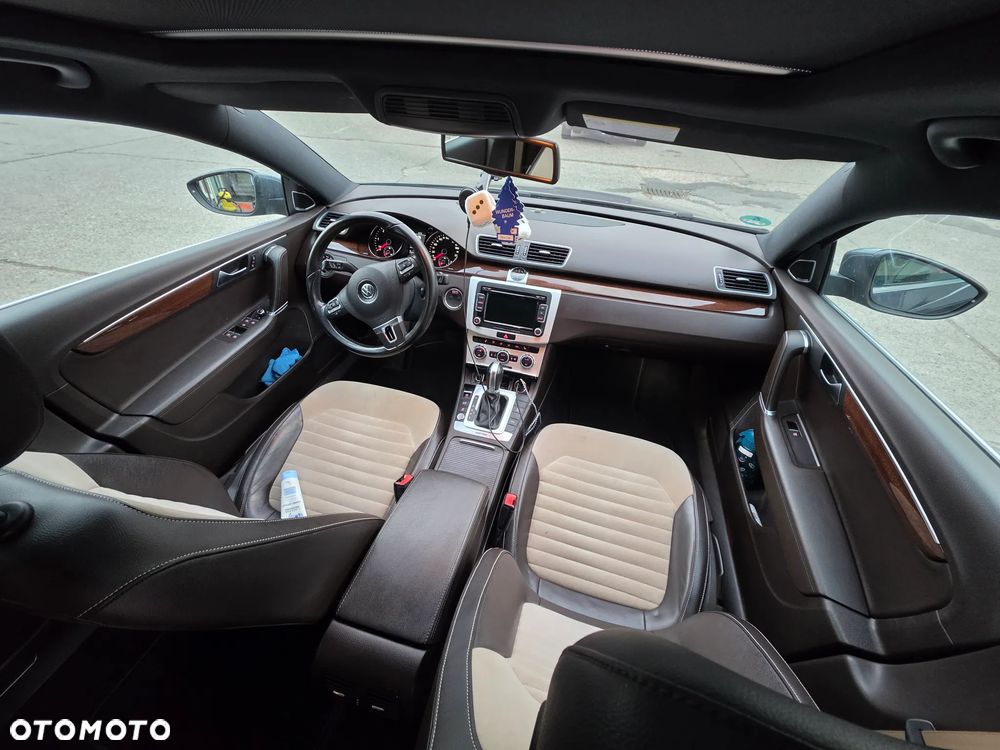 Volkswagen Passat - 19