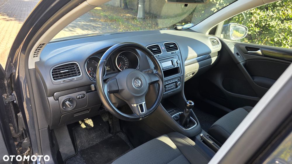 Volkswagen Golf 1.6 Comfortline - 5